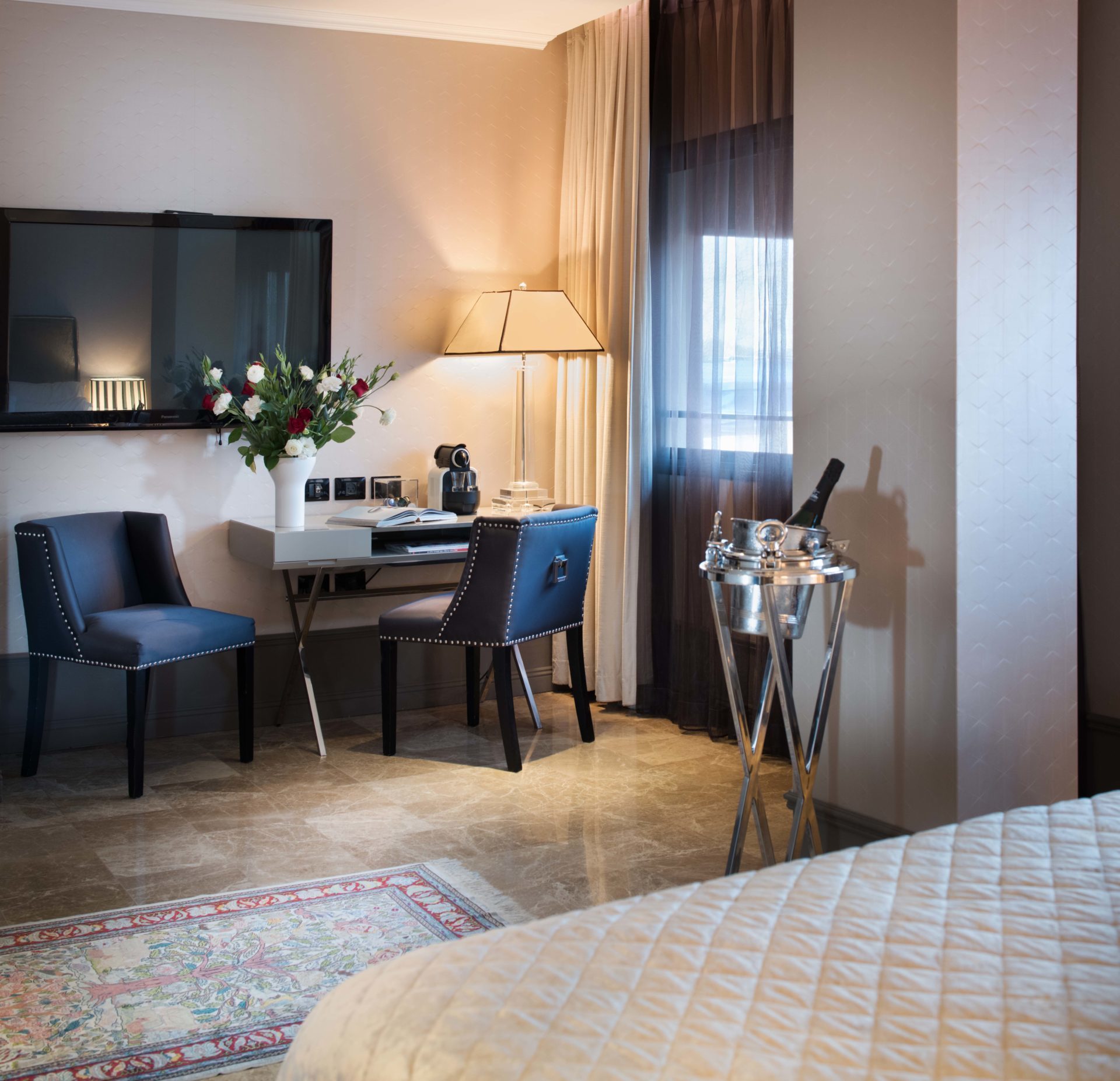 מלון ברדיצ'בסקי: קפיצה קטנה לחו"ל בלי לצאת מהארץ